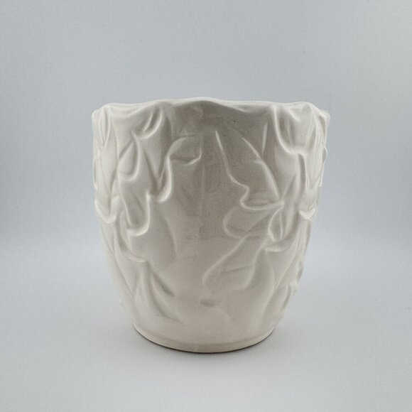 Set of 2 Vintage Lefton White Holly Berry 1970s Christmas Mugs #6066 - Picture 3 of 12